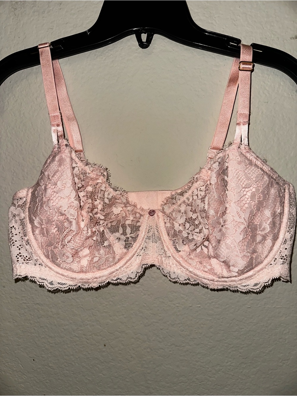Victorias secret pink lace bra dream angels push-up without padding size 38D